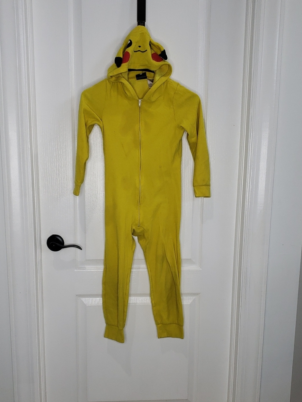 Pikachu Pokemon Pajama Onesie 2017 Nintendo Size 6/7 Hooded